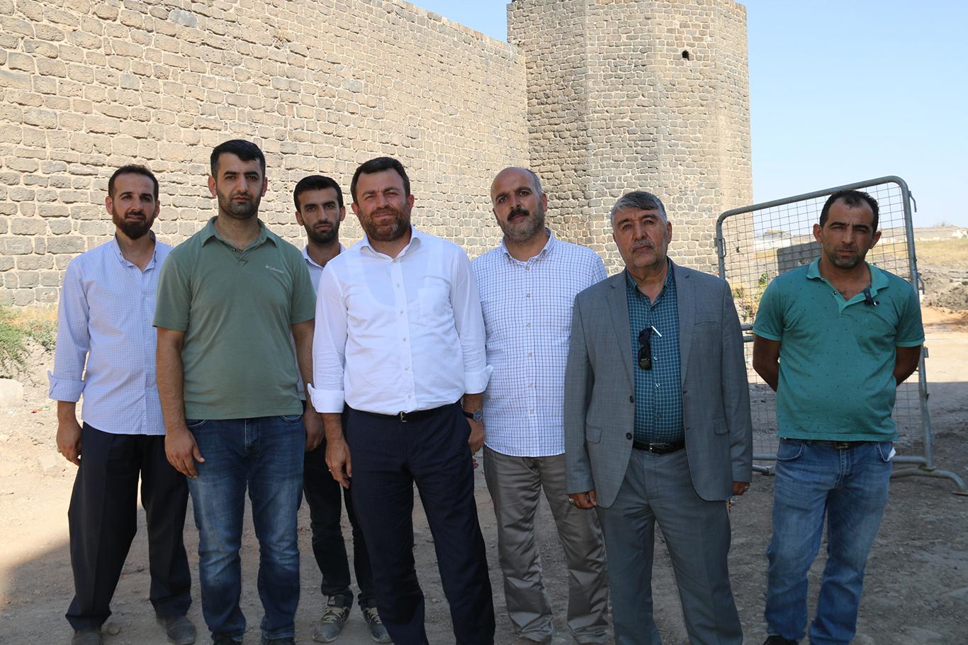 "Medeniyette zirve eserlerin hali üzüntü verici" "Medeniyette zirve eserlerin hali üzüntü verici"